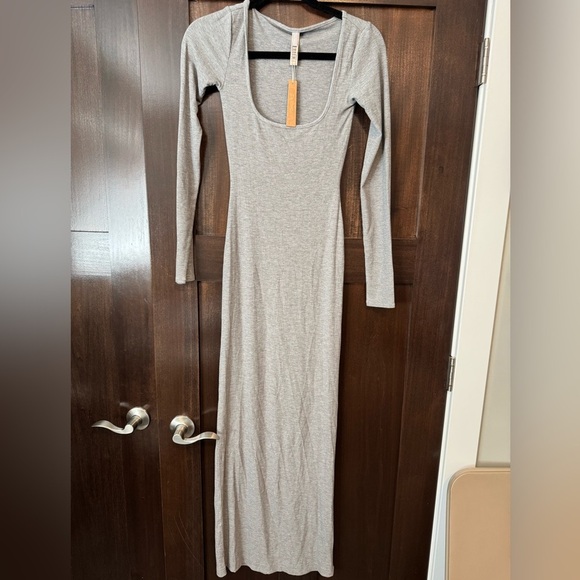 Skims Soft Lounge Long Sleeve Ribbed Maxi Dress - Picture 2 of 3